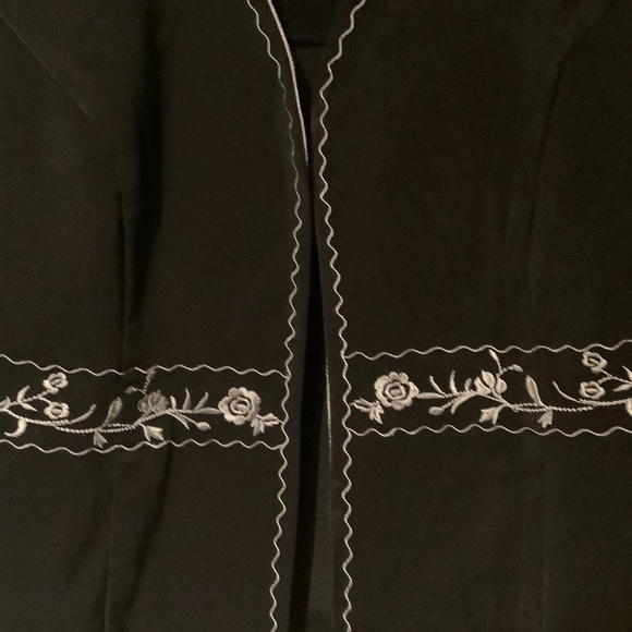 Vintage 2 Piece Formal Jacket and Sleeveless Satin Blouse - Picture 4 of 7